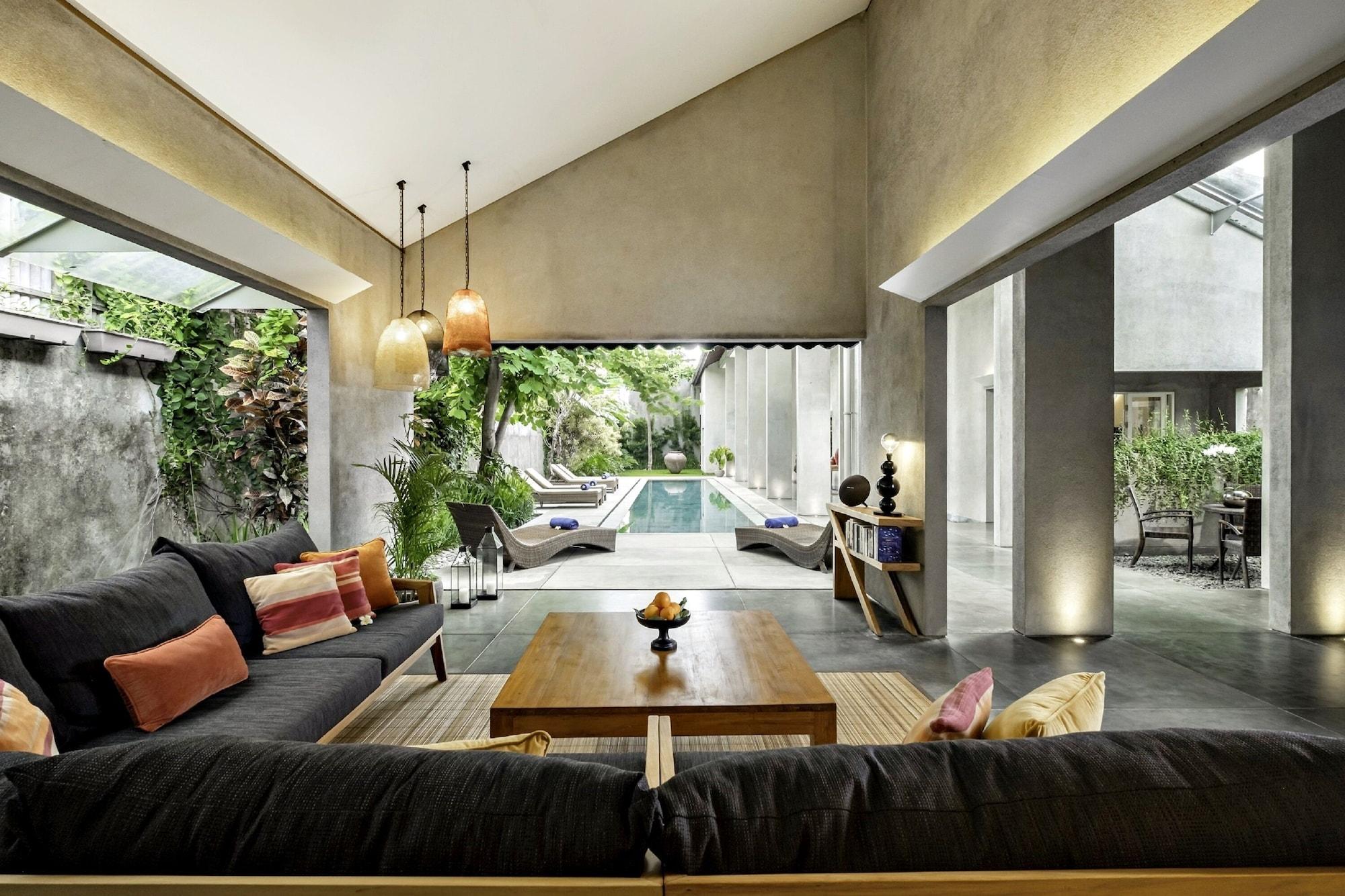 Four-Bedroom Villa Pool
